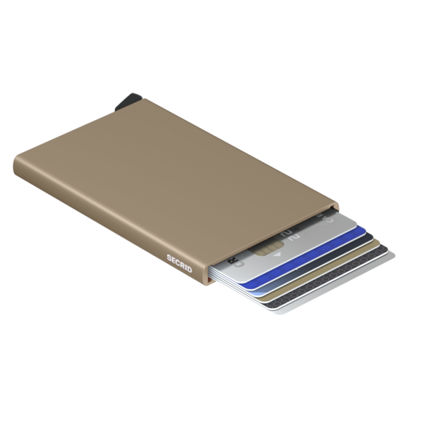 Secrid Slim Wallet in Sandfarbe mit mehreren ausgezogenen Kreditkarten
